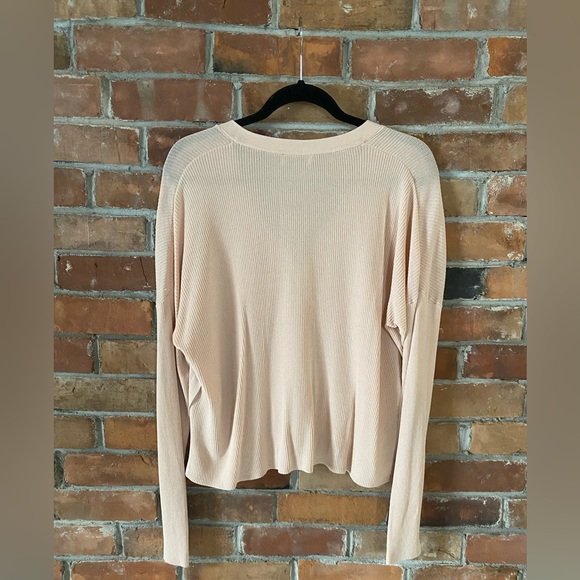 ARITZIA BABATON ribbed viscose tan cream vneck button front cardigan large - Picture 6 of 8